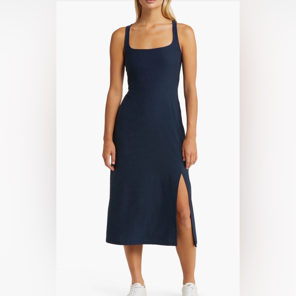 Beyond Yoga Featherweight Getaway Split Hem Midi Dress Size XS, easily fits S